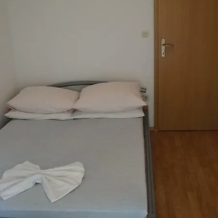 Apartment Sipic , Bilo - Primosten