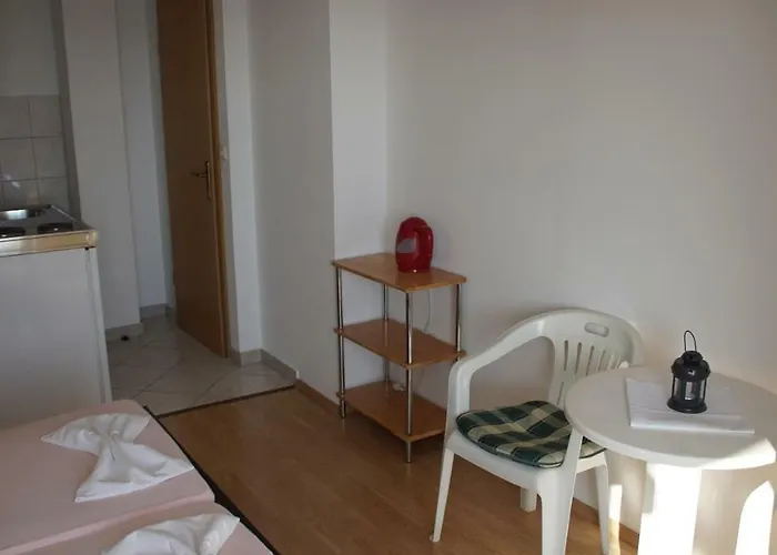 Apartment Sipic , Bilo - *